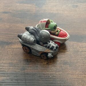 Hot Wheels Racerverse, Star Wars: Grogu vs The Mandalorian
